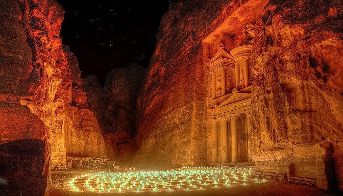 Petra-illuminated-by-candles-at-night.jpg
